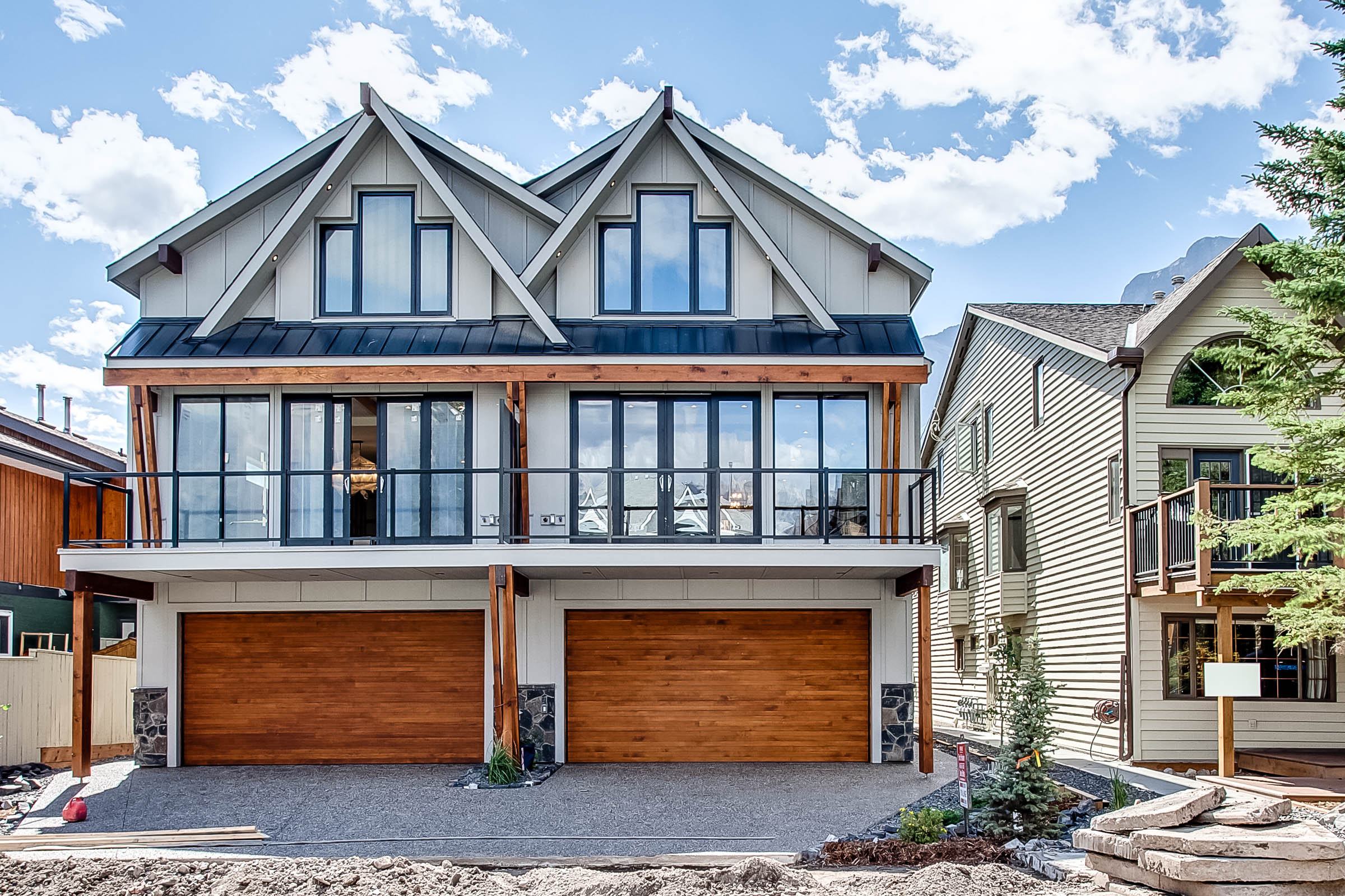 1 805 5 St Canmore-1